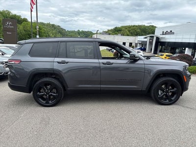 2022 Jeep Grand Cherokee L Altitude