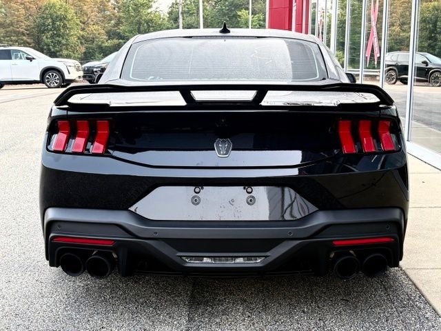 2025 Ford Mustang Dark Horse