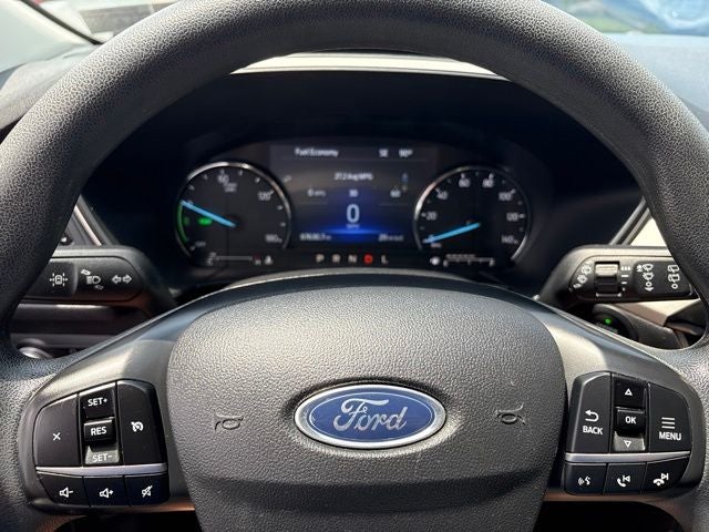 2022 Ford Escape Hybrid SE