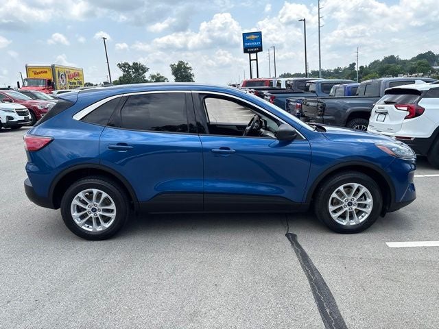 2022 Ford Escape Hybrid SE