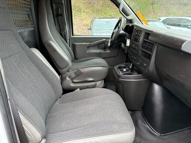 2024 Chevrolet Express 2500 Work Van Cargo