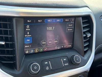 2023 GMC Acadia SLT