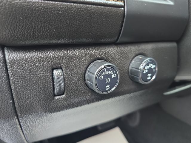 2022 GMC Canyon AT4 w/Leather