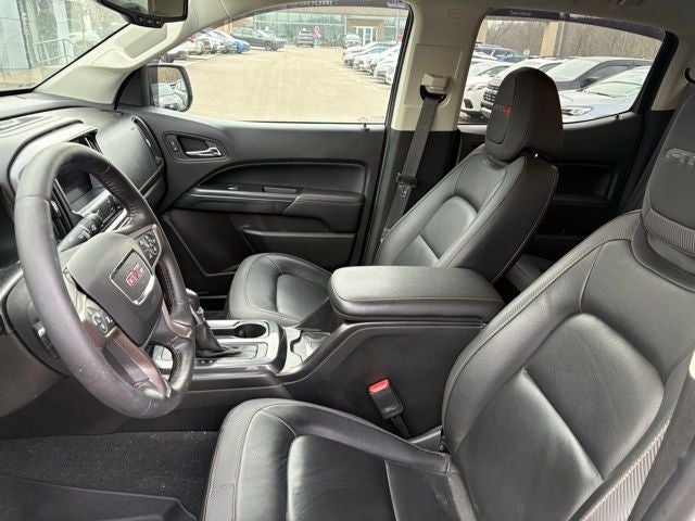 2022 GMC Canyon AT4 w/Leather