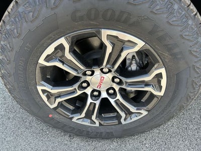 2023 GMC Canyon AT4