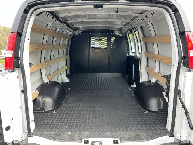 2021 GMC Savana 2500 Work Van