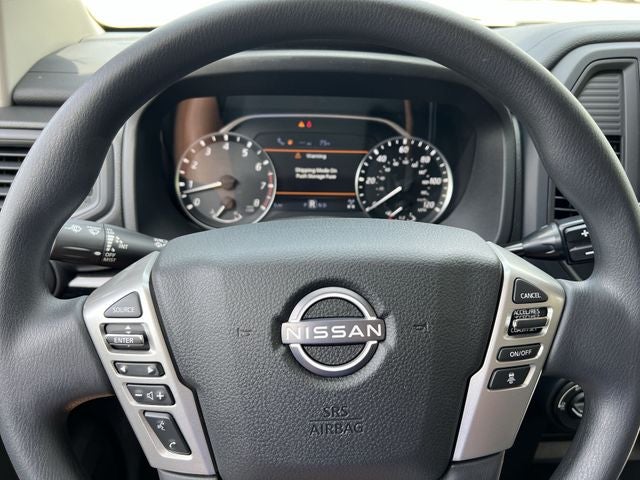 2023 Nissan Titan SV