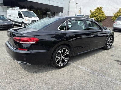 2022 Volkswagen Passat 2.0T SE