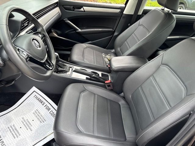 2022 Volkswagen Passat 2.0T SE