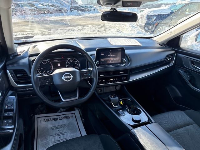 2025 Nissan Rogue SV