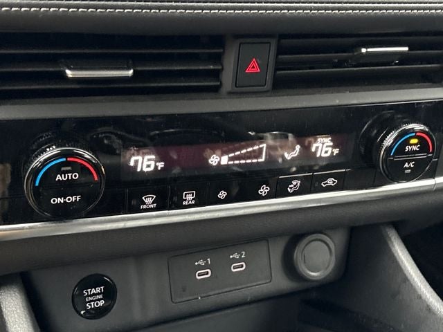 2025 Nissan Rogue SV