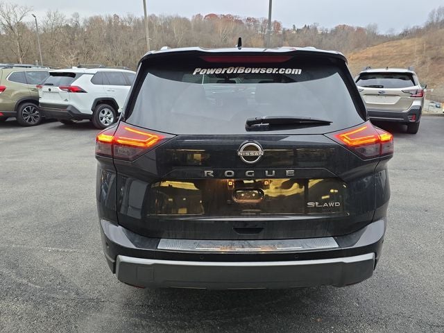 2024 Nissan Rogue SL