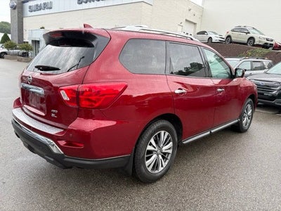 2020 Nissan Pathfinder SL