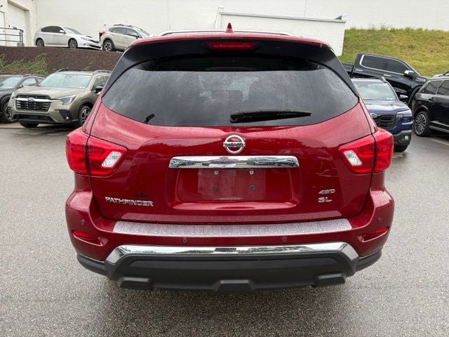 2020 Nissan Pathfinder SL