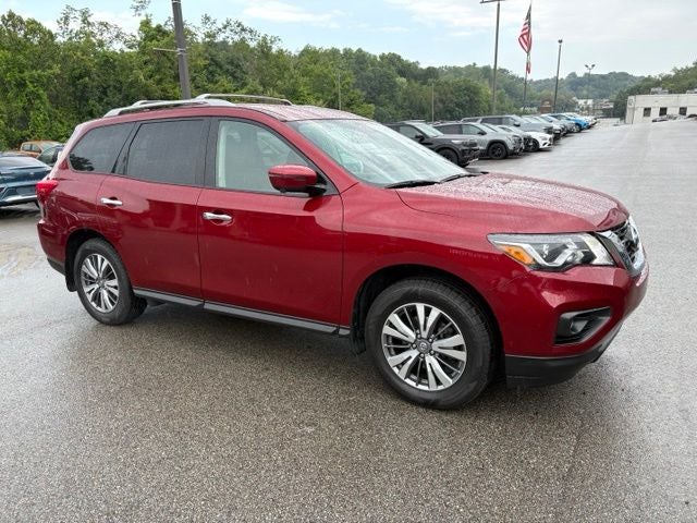 2020 Nissan Pathfinder SL