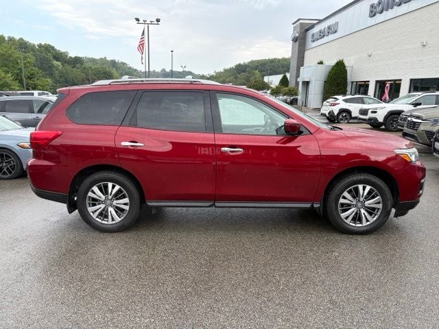 2020 Nissan Pathfinder SL