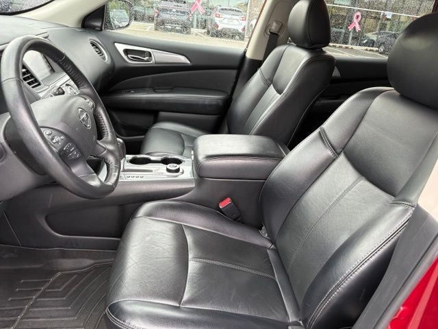 2020 Nissan Pathfinder SL
