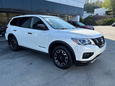 2019 Nissan Pathfinder SL