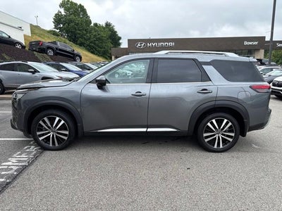 2024 Nissan Pathfinder Platinum