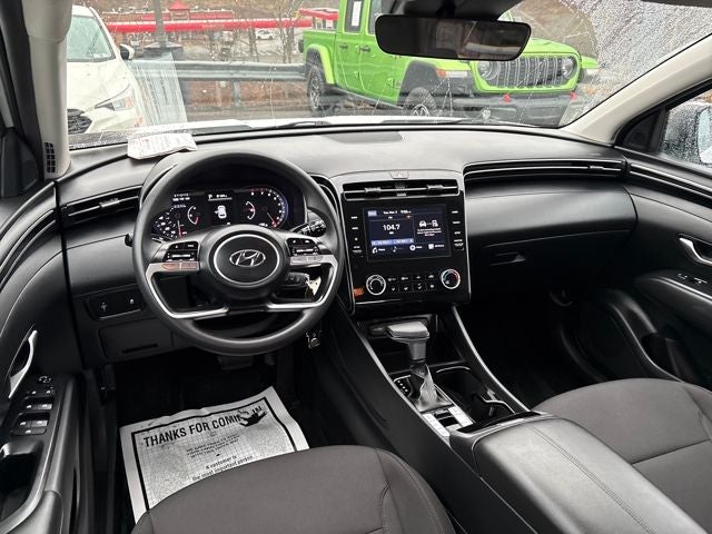 2023 Hyundai TUCSON SE