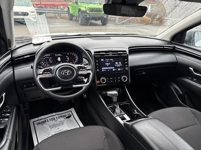 2023 Hyundai TUCSON SE