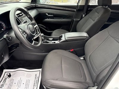 2023 Hyundai TUCSON SE