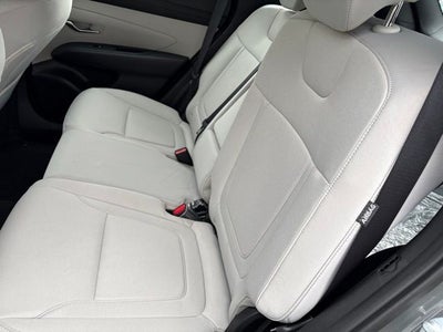 2025 Hyundai TUCSON SE
