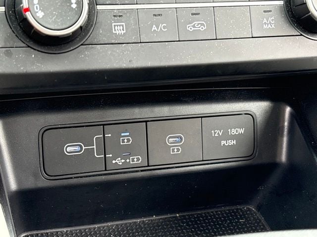 2025 Hyundai TUCSON SE