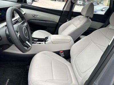 2025 Hyundai TUCSON SE