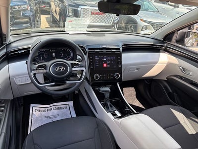 2024 Hyundai TUCSON SE