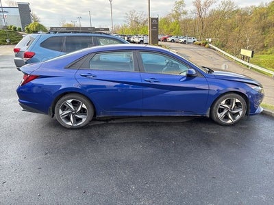 2023 Hyundai ELANTRA SEL
