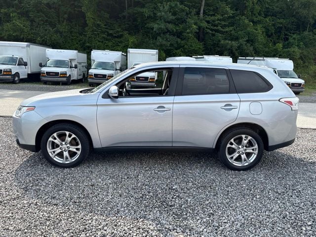 2014 Mitsubishi Outlander SE