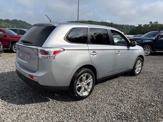 2014 Mitsubishi Outlander SE