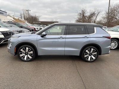 2025 Mitsubishi Outlander SEL