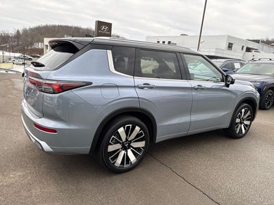 2025 Mitsubishi Outlander SEL