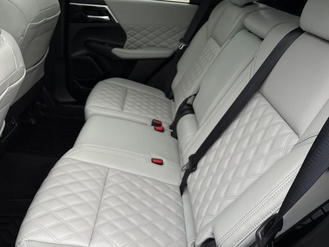 2024 Mitsubishi Outlander SEL