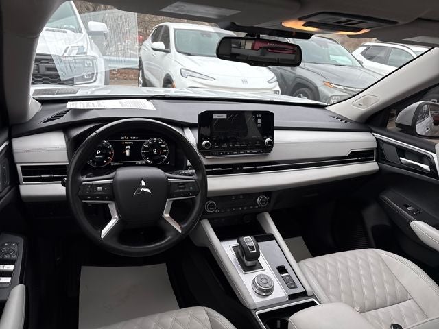 2024 Mitsubishi Outlander SEL