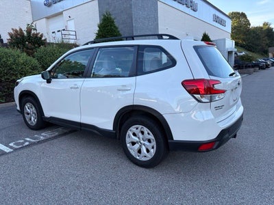 2023 Subaru Forester Base