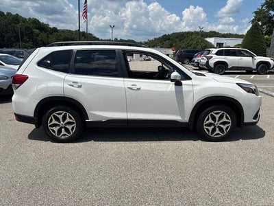 2024 Subaru Forester Premium