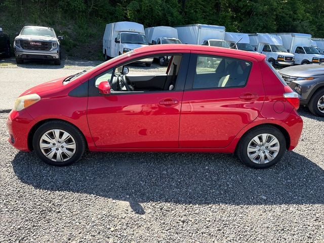 2012 Toyota Yaris LE
