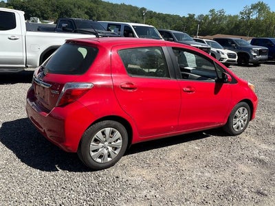 2012 Toyota Yaris LE