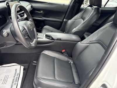 2025 Lexus UX 300h Premium