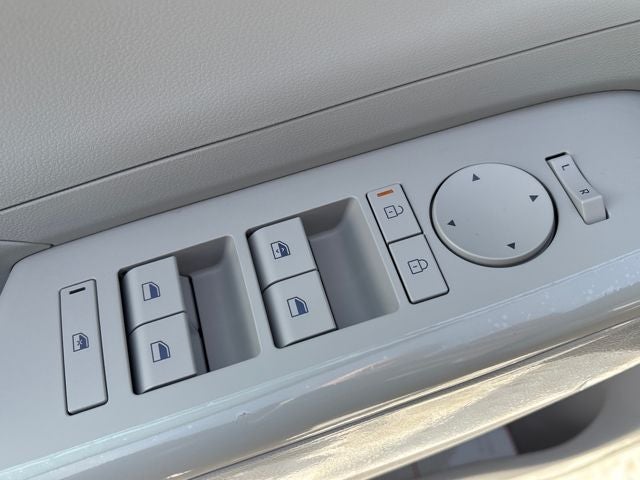 2026 Hyundai KONA SE AWD