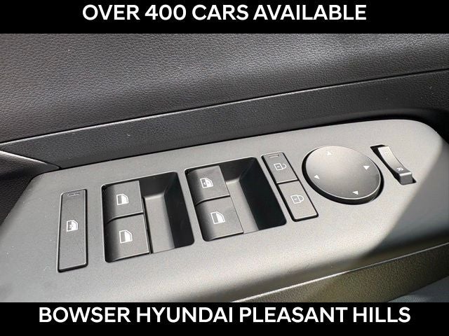 2026 Hyundai KONA SE AWD