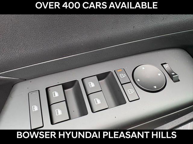 2026 Hyundai KONA SE AWD