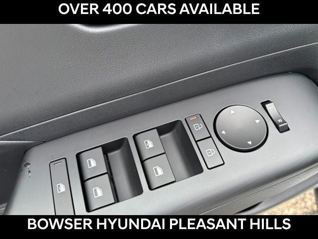 2027 Hyundai KONA SE