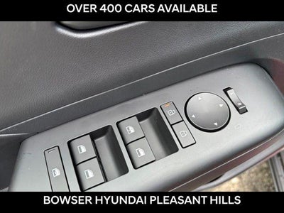 2027 Hyundai KONA SE AWD