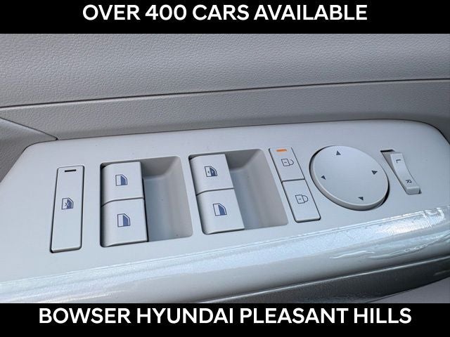 2026 Hyundai KONA SE AWD