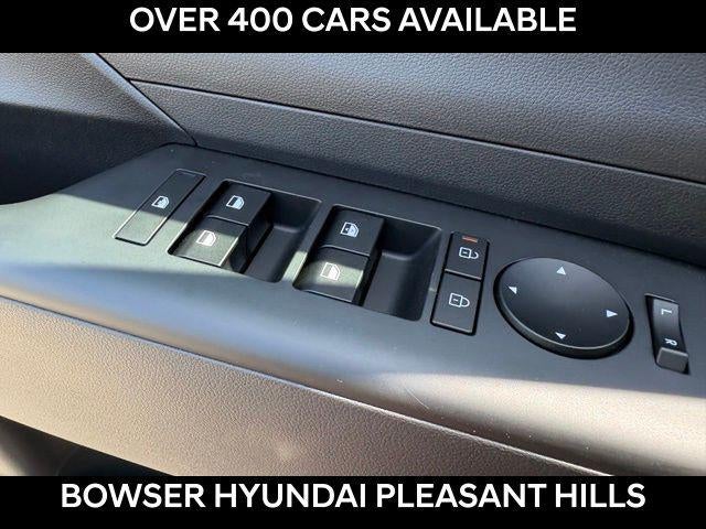 2026 Hyundai KONA SE AWD