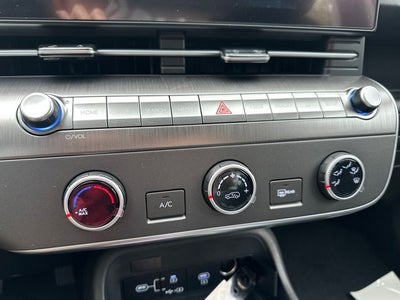 2026 Hyundai KONA SE